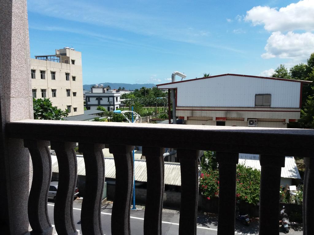 Money B&B Hualien City Exterior photo